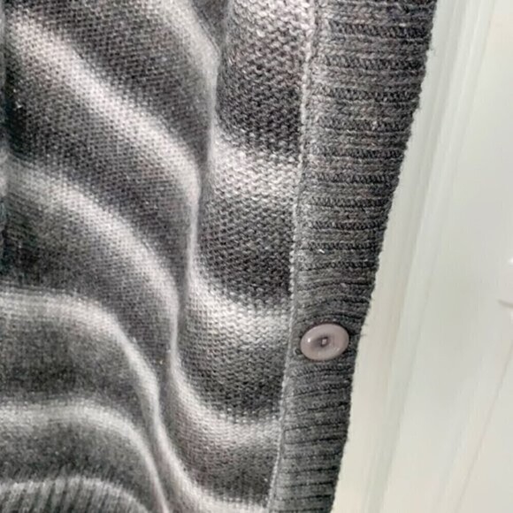 Neiman Marcus Cable Knit Stripe Turtle Neck Wrap Poncho Cape Winter Sweater - Picture 6 of 13